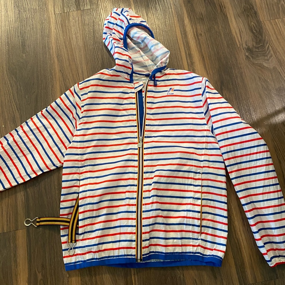 Kway windbreaker
